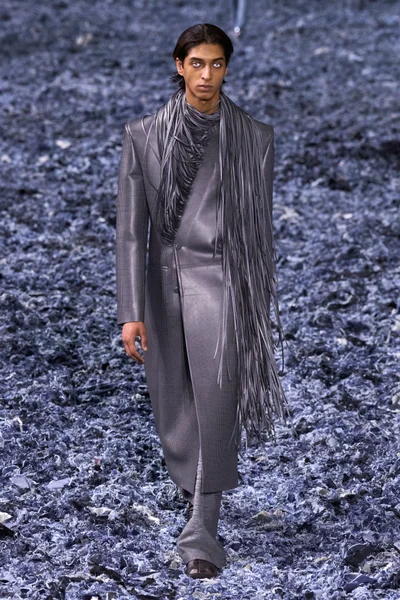 Look 20